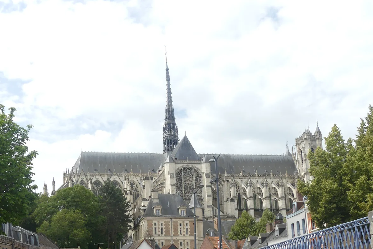 Visite à pied — Saint-Leu et la cathédrale
